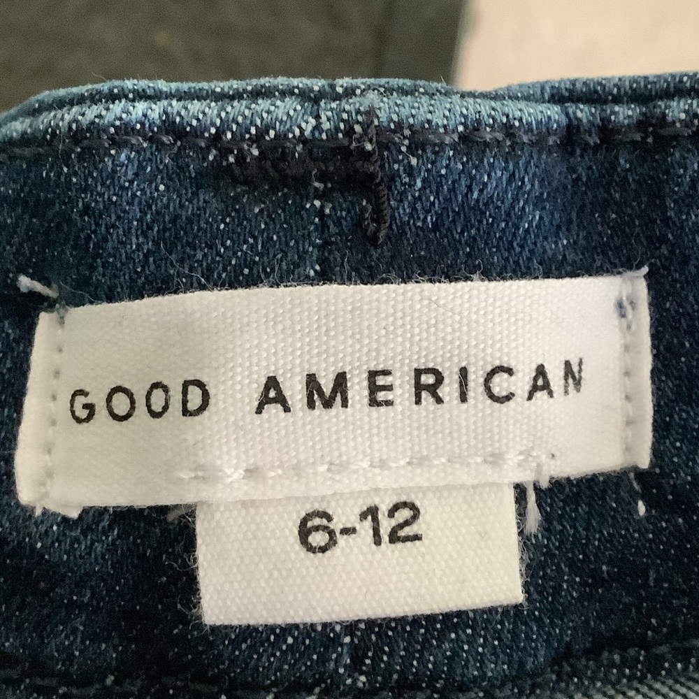 NWT Good American High-Rise Slim Jeans in Dark Blue Wash - Picture 4 of 7